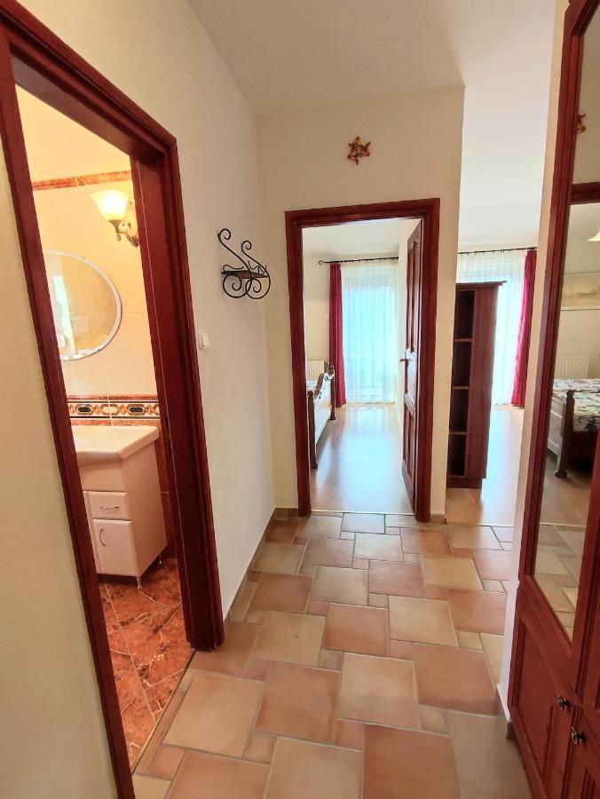 Arnyas Apartmanhaz Балатонлеле Екстериор снимка
